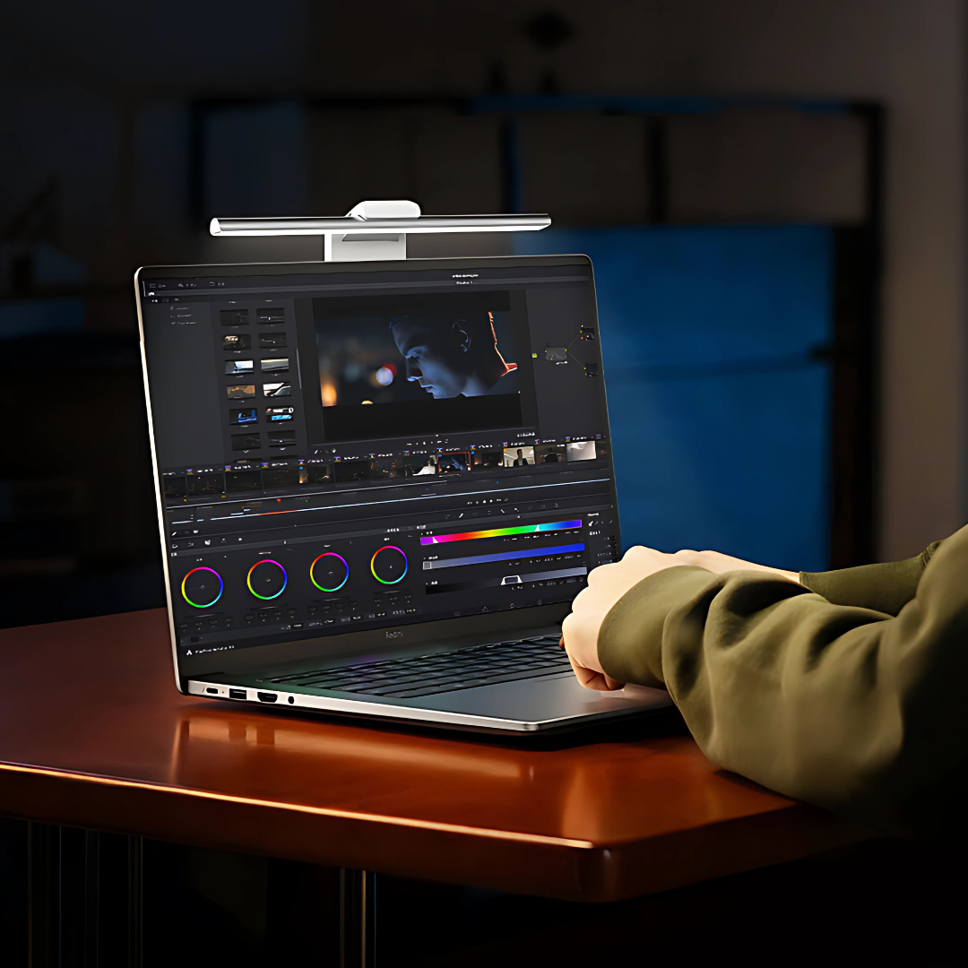 مصباح العناية بالعيون المغناطيسي للكمبيوتر المحمول