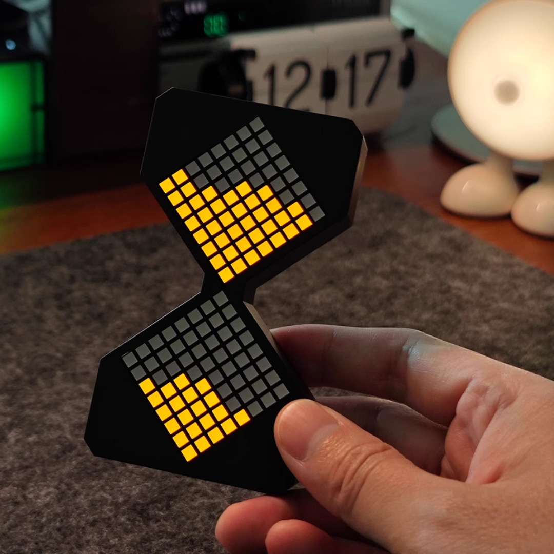 ساعة رملية بيكسل الجاذبية