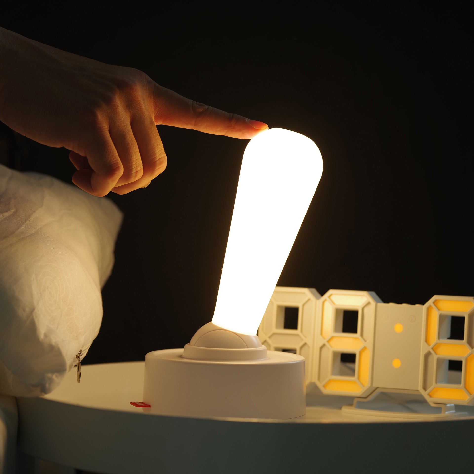 Retro Creative Switch Bedside Light - Nordeco House